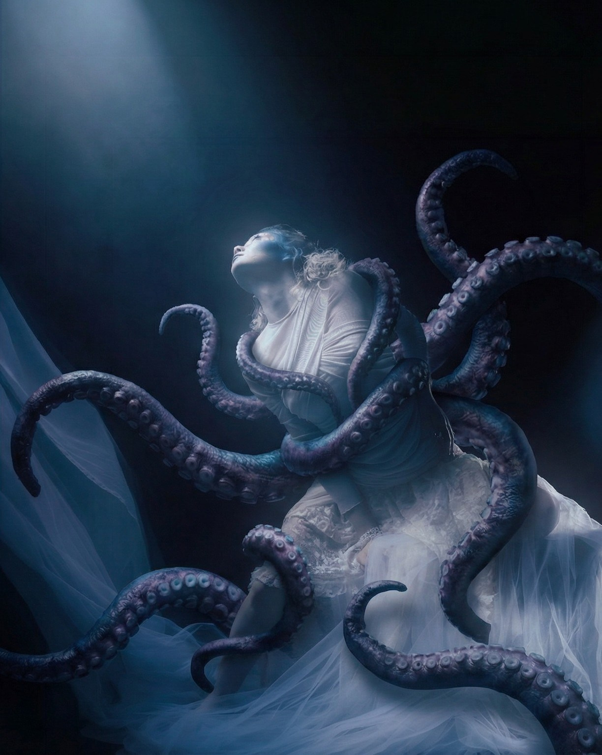 Креативная тематическая индивидуальная портретная съёмка. Фотограф Екатеринбург для вас или вашего бренда