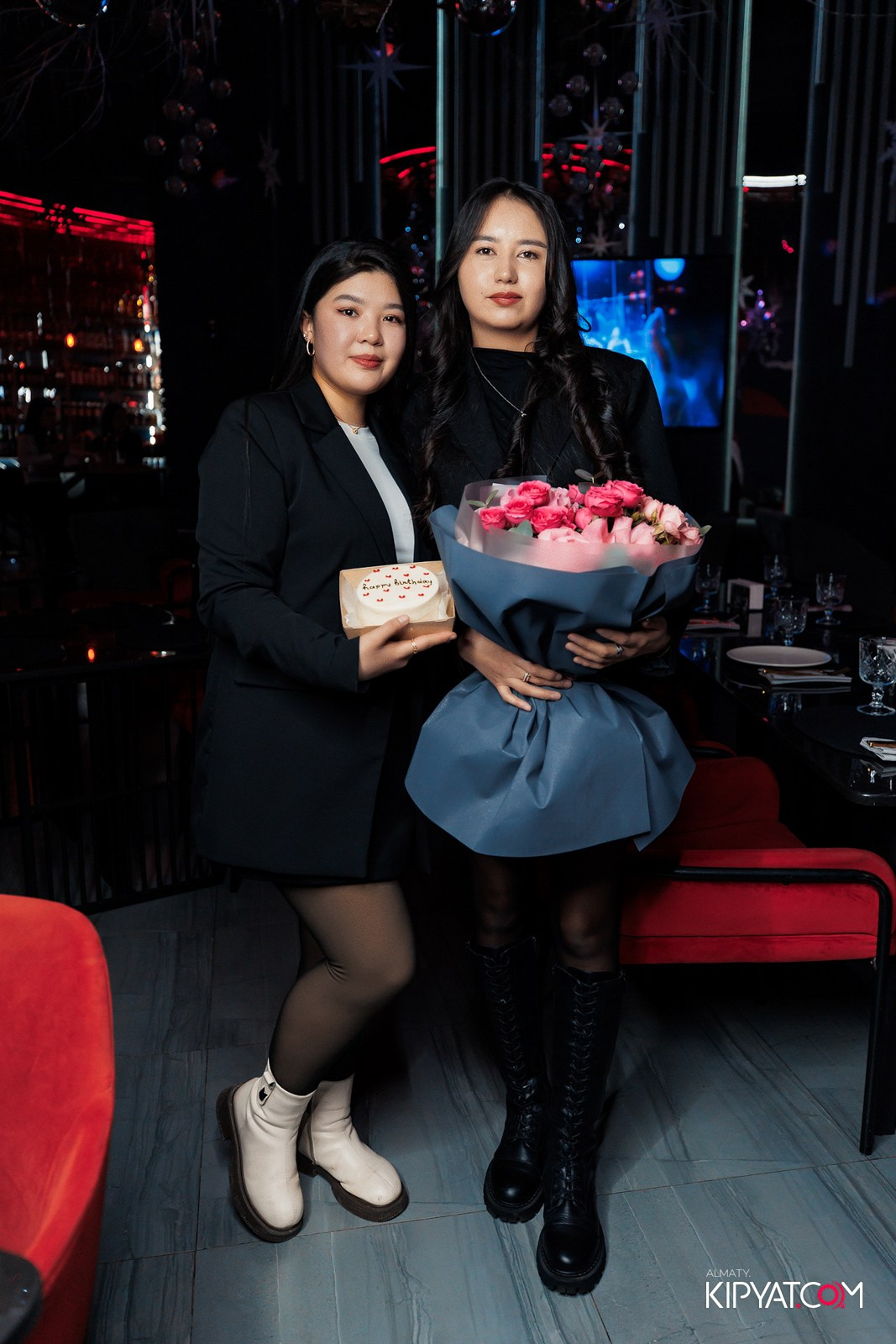 FRIENDS BAR & TERRACE. КИПЯТКОМ АЛМАТЫ!