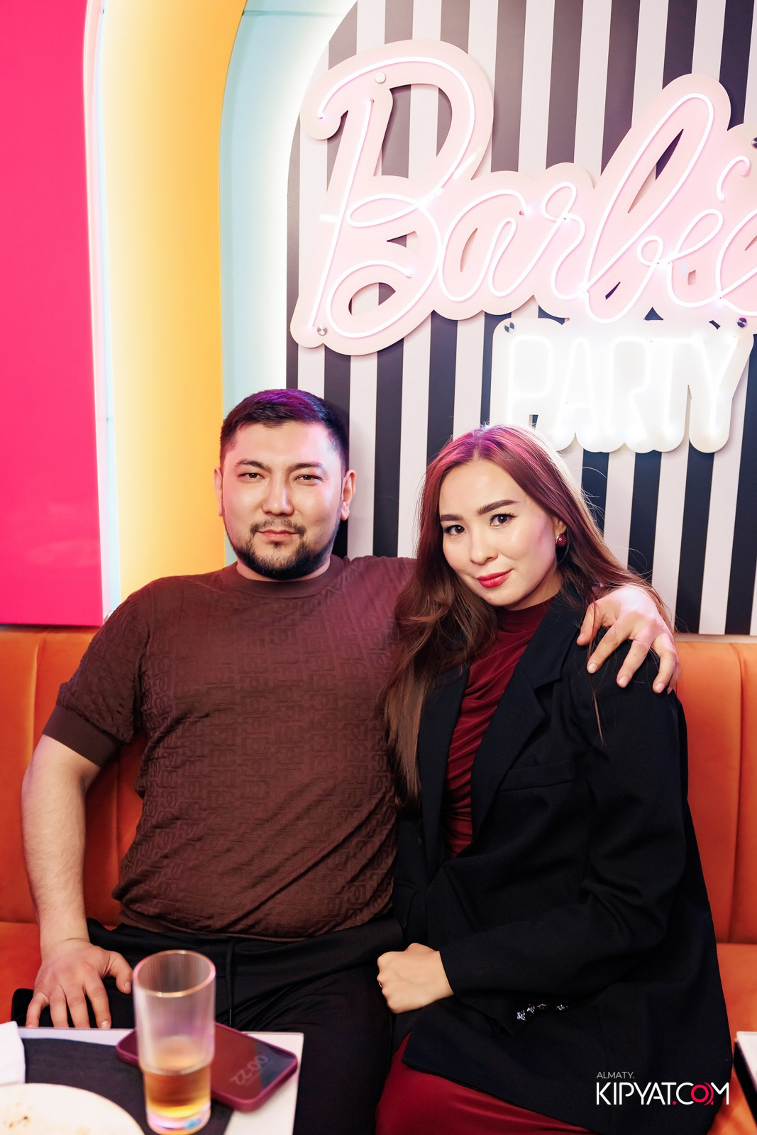 ЗАЯ, НА БИС. КИПЯТКОМ АЛМАТЫ!