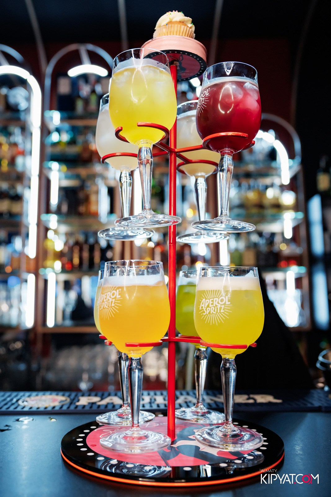 ЗАЯ, НА БИС. КИПЯТКОМ АЛМАТЫ!