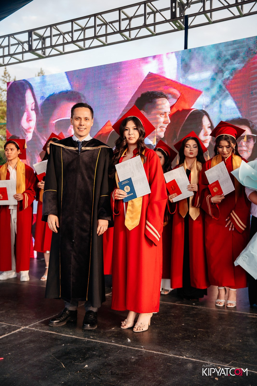 ВРУЧЕНИЕ ДИПЛОМОВ — НАРХОЗ КОЛЛЕДЖ. Part 4. КИПЯТКОМ АЛМАТЫ!