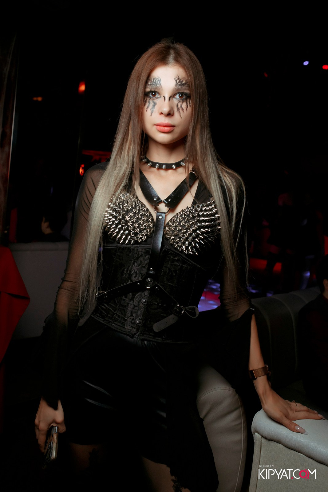 БАЛ НЕЧИСТИ В HIT RETRO. КИПЯТКОМ АЛМАТЫ!