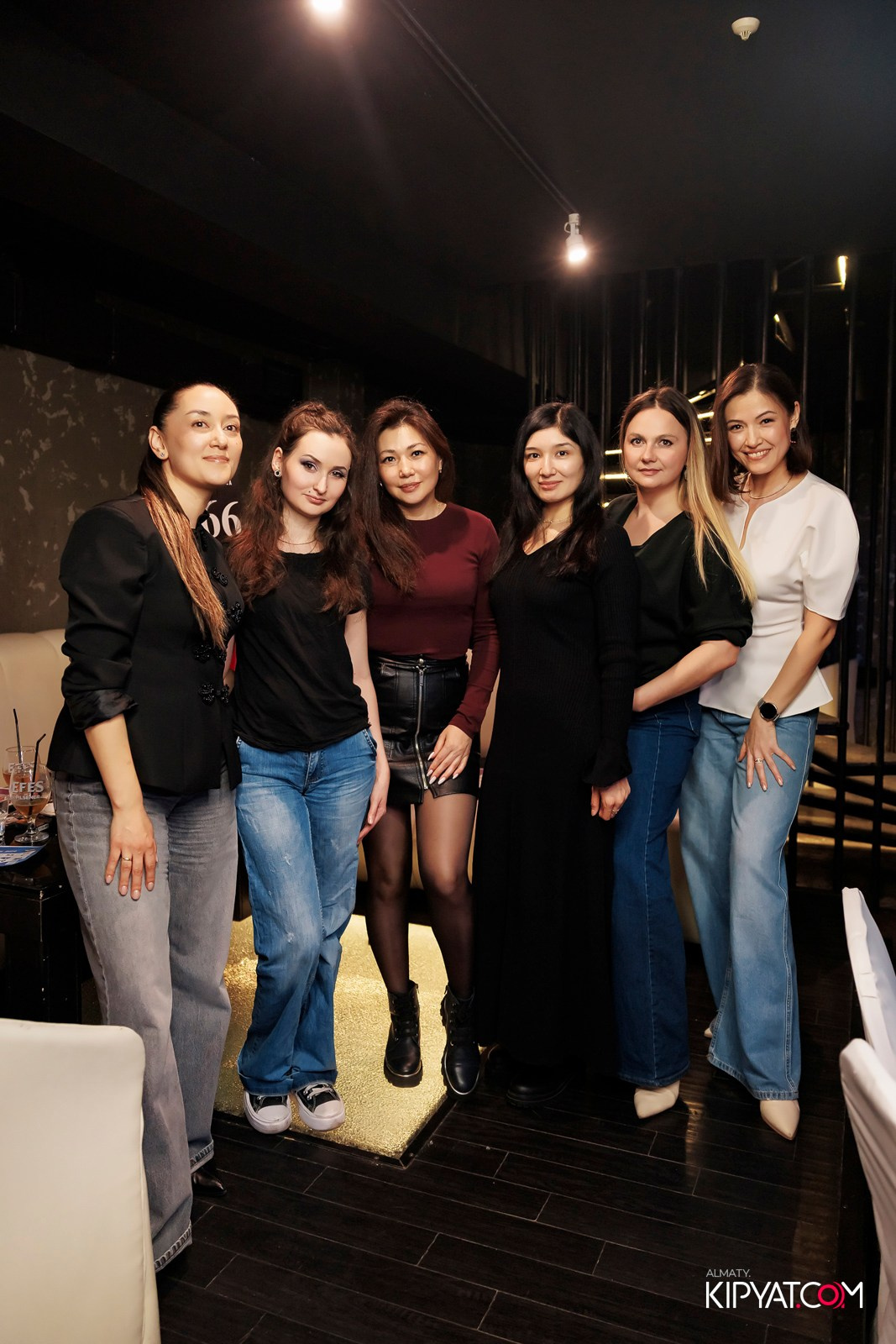 МУЗЫКАЛЬНОЕ ЛОТО В HIT RETRO. КИПЯТКОМ АЛМАТЫ! Фотосъемка мероприятий в Алматы