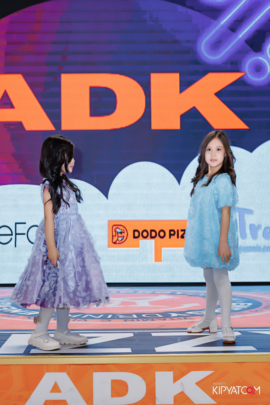 ДЕТСКИЙ МОДНЫЙ ПОКАЗ ОТ МОДЕЛЬНОГО АГЕНТСТВА «KIDSFACE». КИПЯТКОМ АЛМАТЫ!