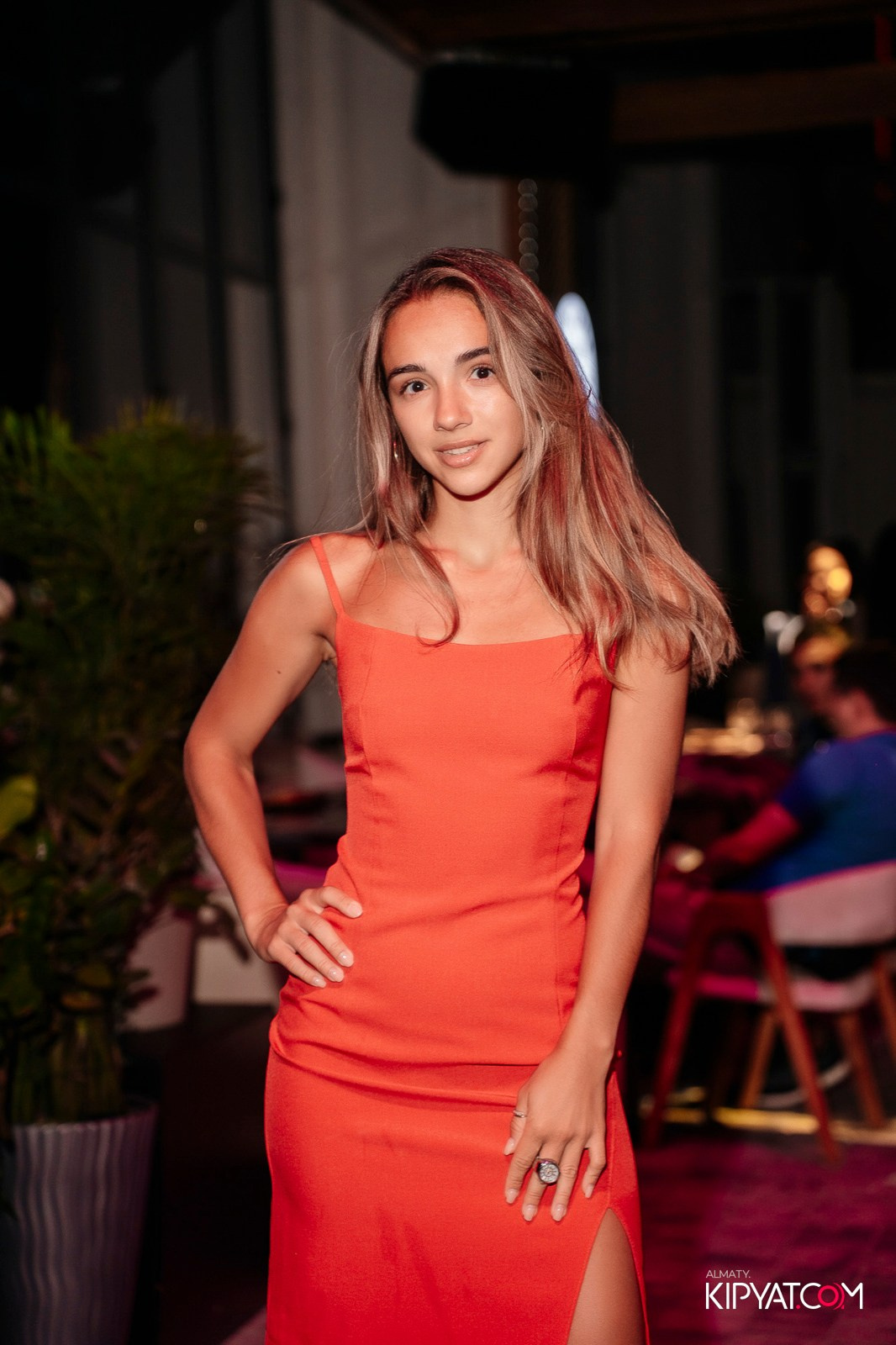 FRIENDS BAR & TERRACE. КИПЯТКОМ АЛМАТЫ!