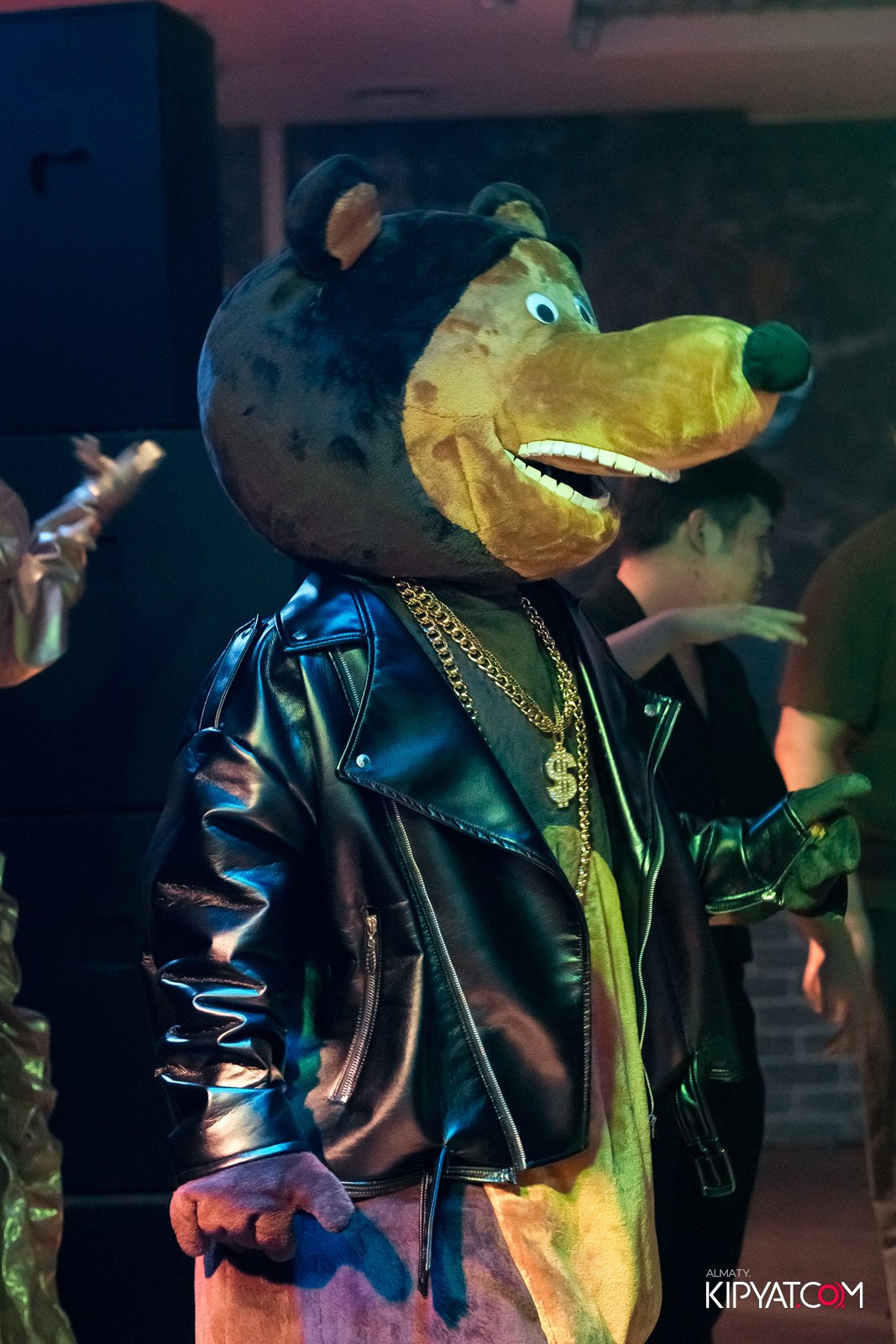 УХО И МЕДВЕДЬ НА КУРМАНГАЗЫ. КИПЯТКОМ АЛМАТЫ!