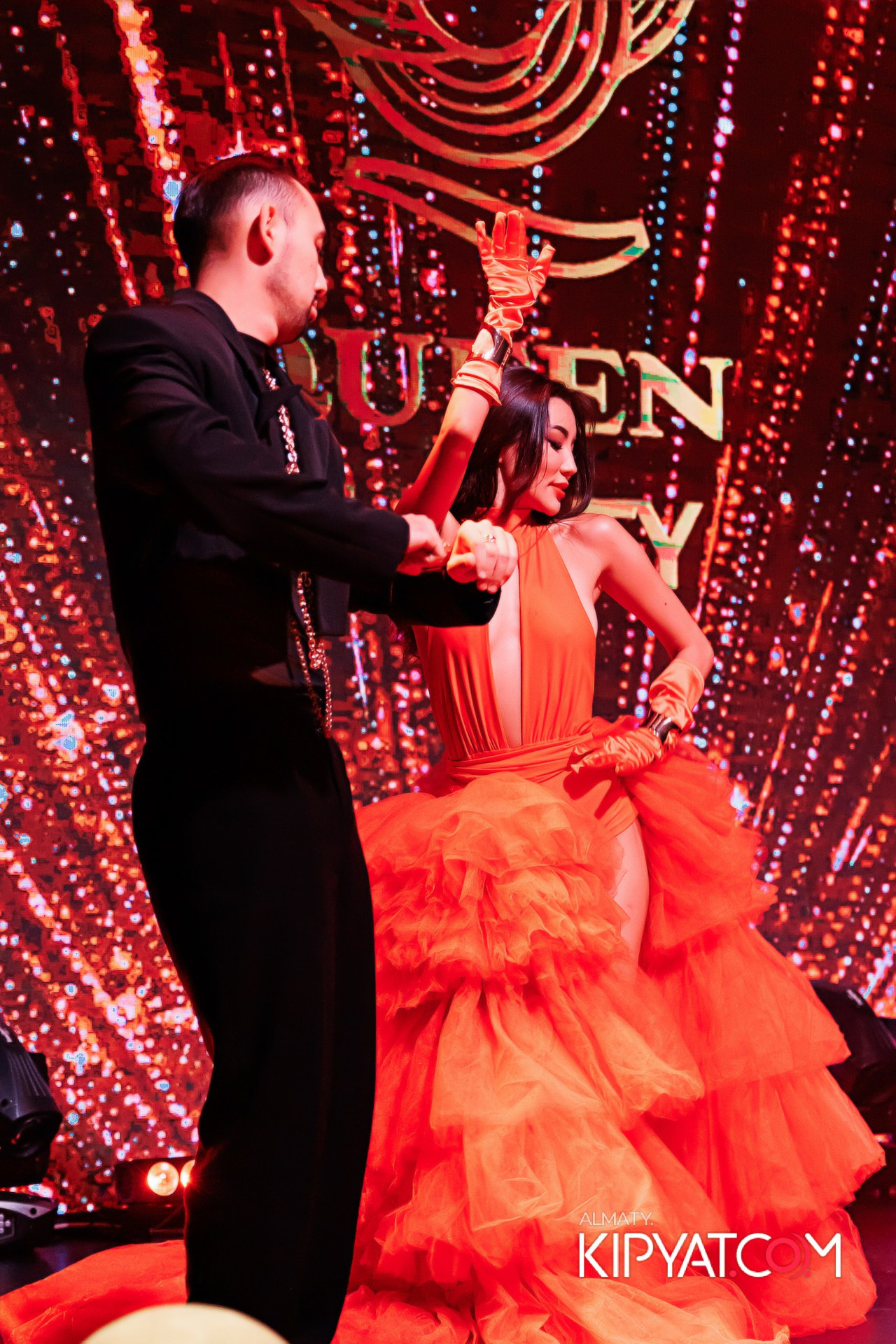 QUEEN. КИПЯТКОМ АЛМАТЫ!