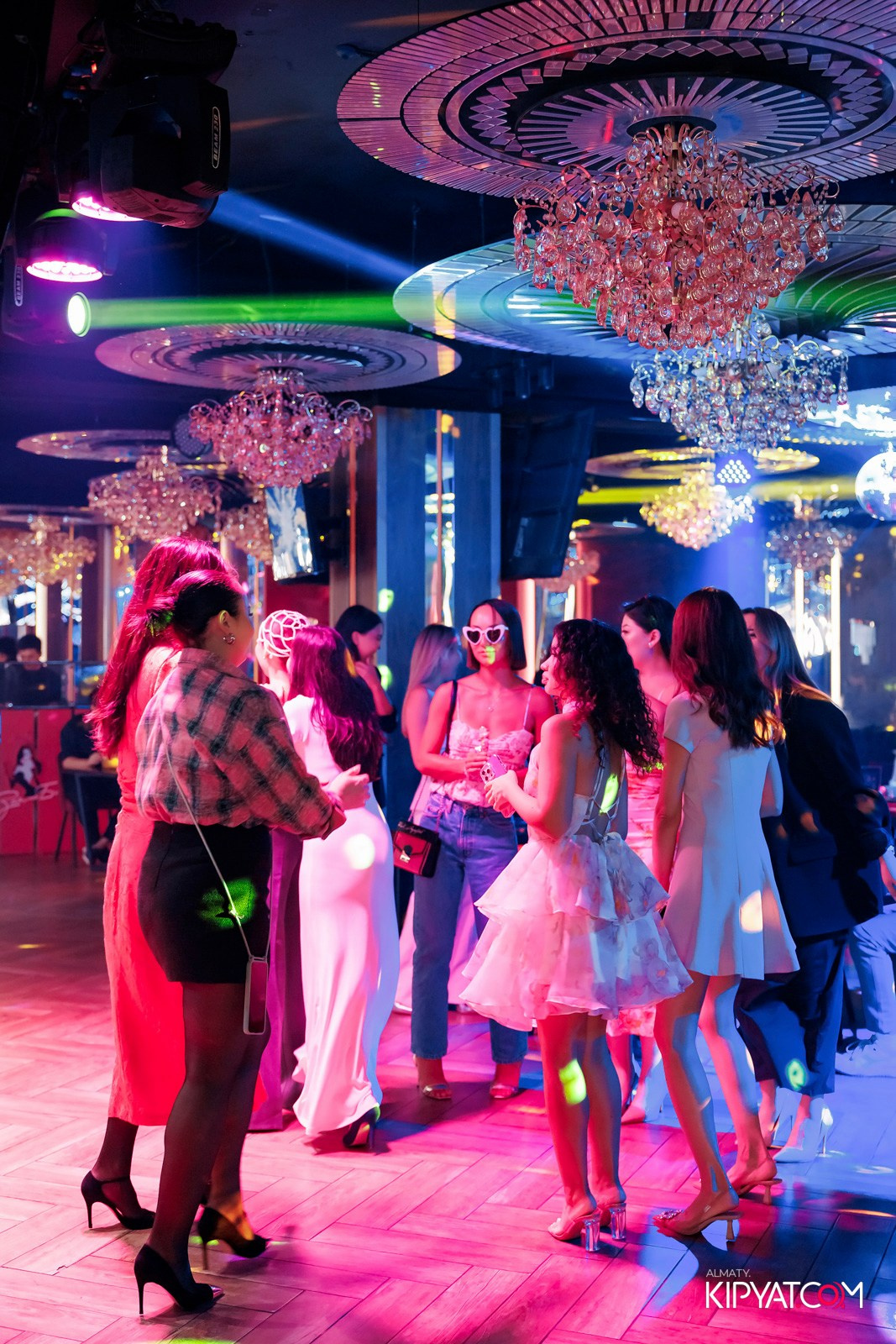 ЗАЯ, НА БИС. КИПЯТКОМ АЛМАТЫ!