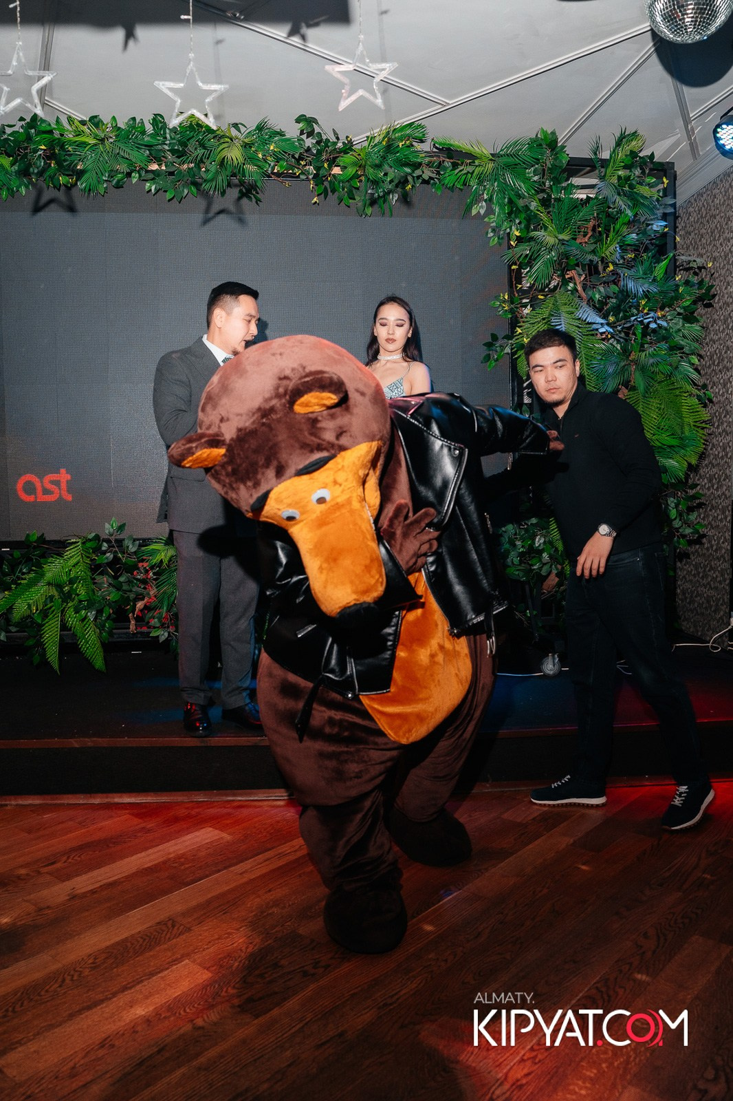 УХО И МЕДВЕДЬ НА КУРМАНГАЗЫ. КИПЯТКОМ АЛМАТЫ!