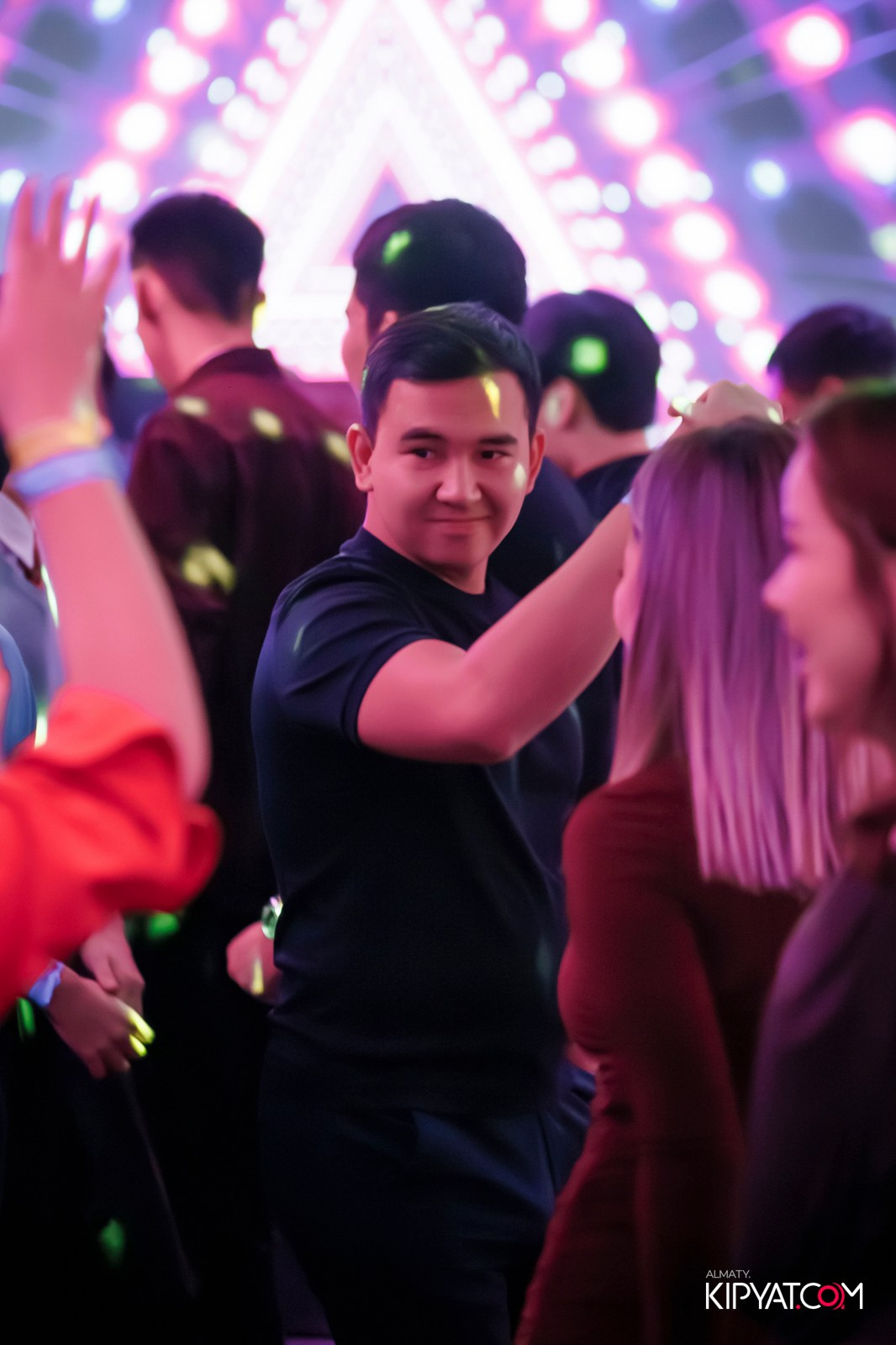 EVENT BAR. КИПЯТКОМ АЛМАТЫ!