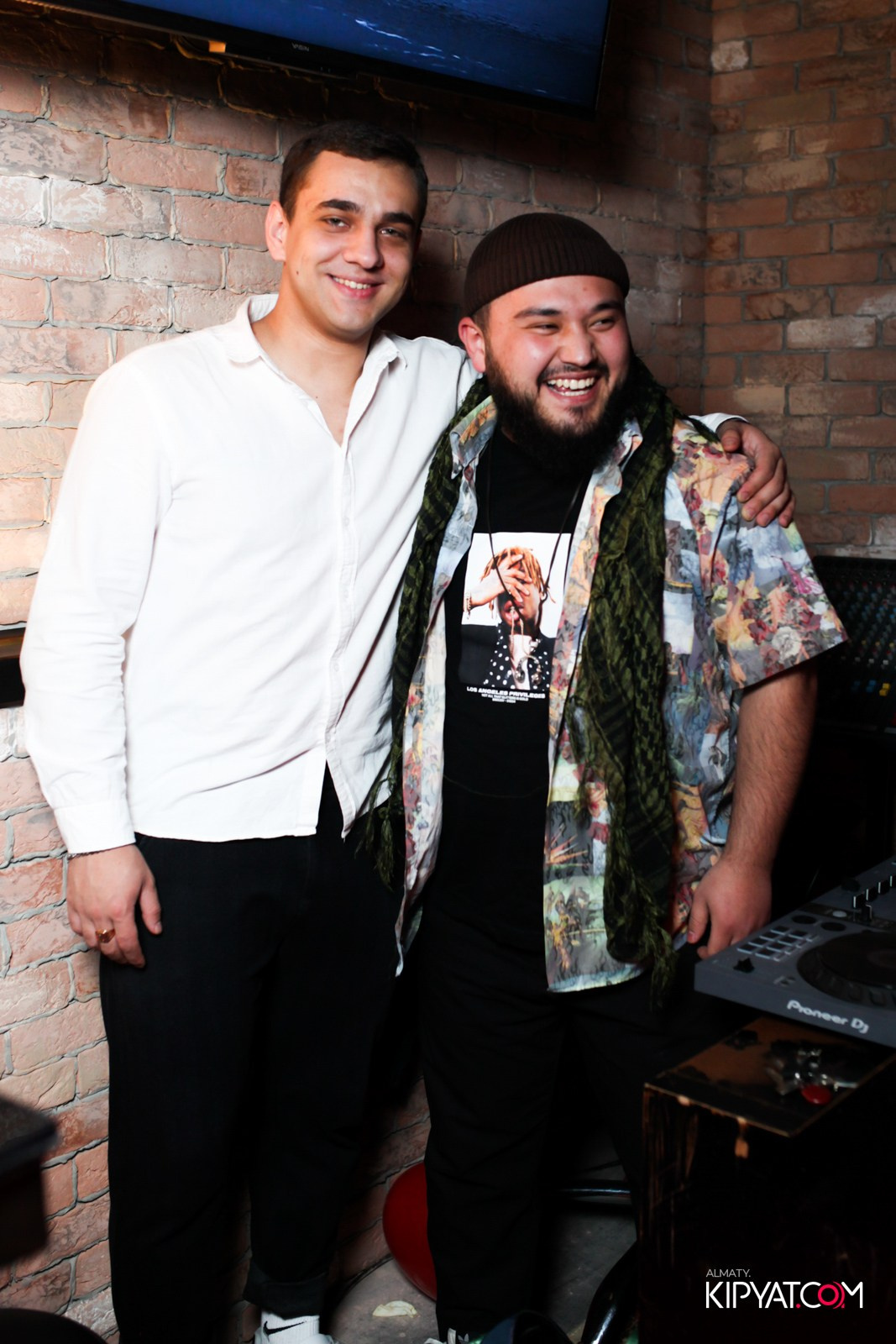 SPACE KARAOKE BAR. КИПЯТКОМ АЛМАТЫ!