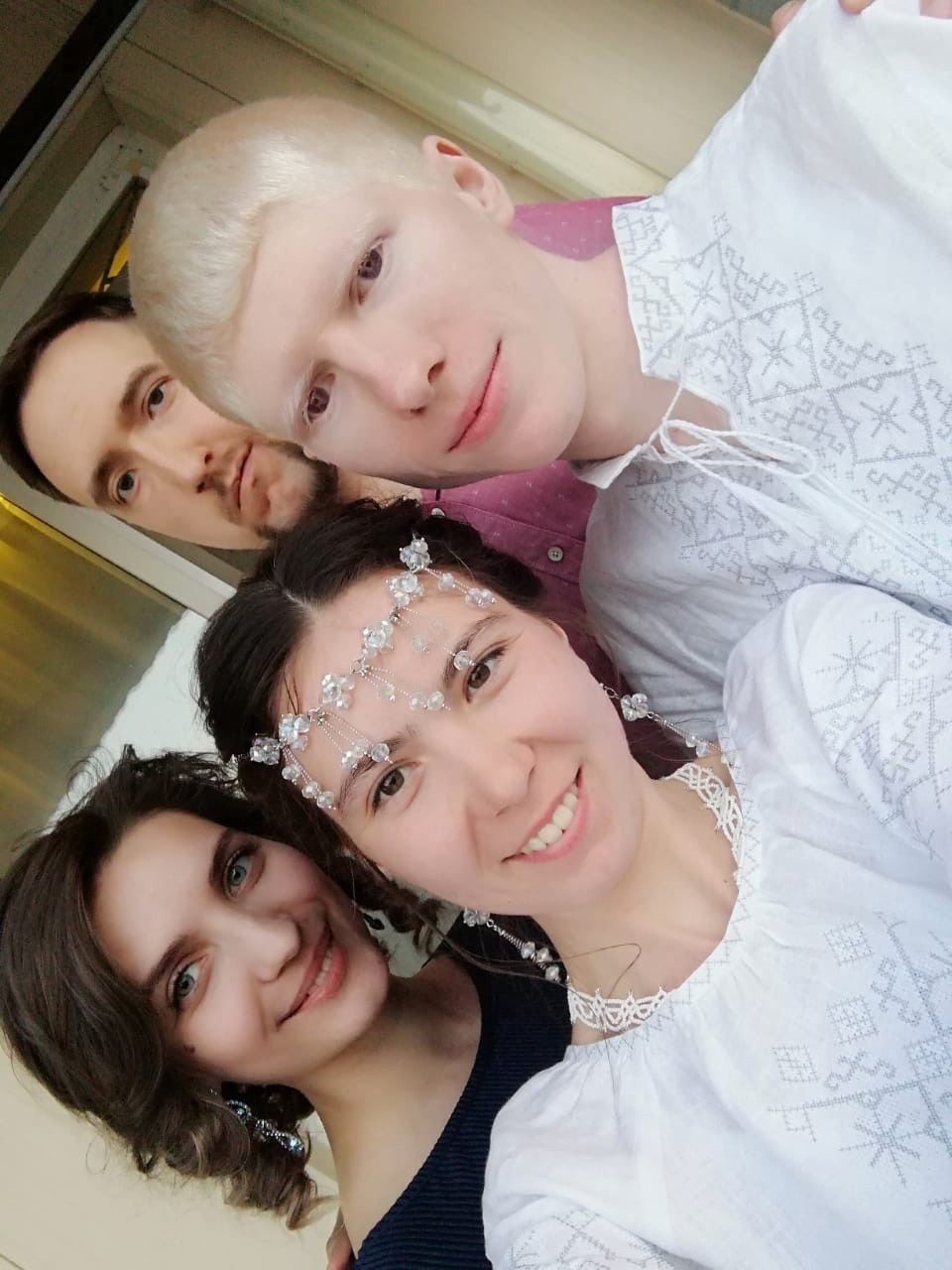 Индивидуальный пошив одежды в русском, славянском и сказочном стиле. Русская и славянская одежда. Современна русская одежда