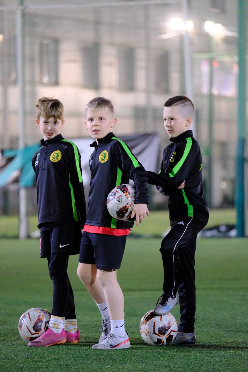 Футбол фотосъемка футбола спортивный фотограф в Москве. Фотограф и художник в Москве Евгения Нюнина