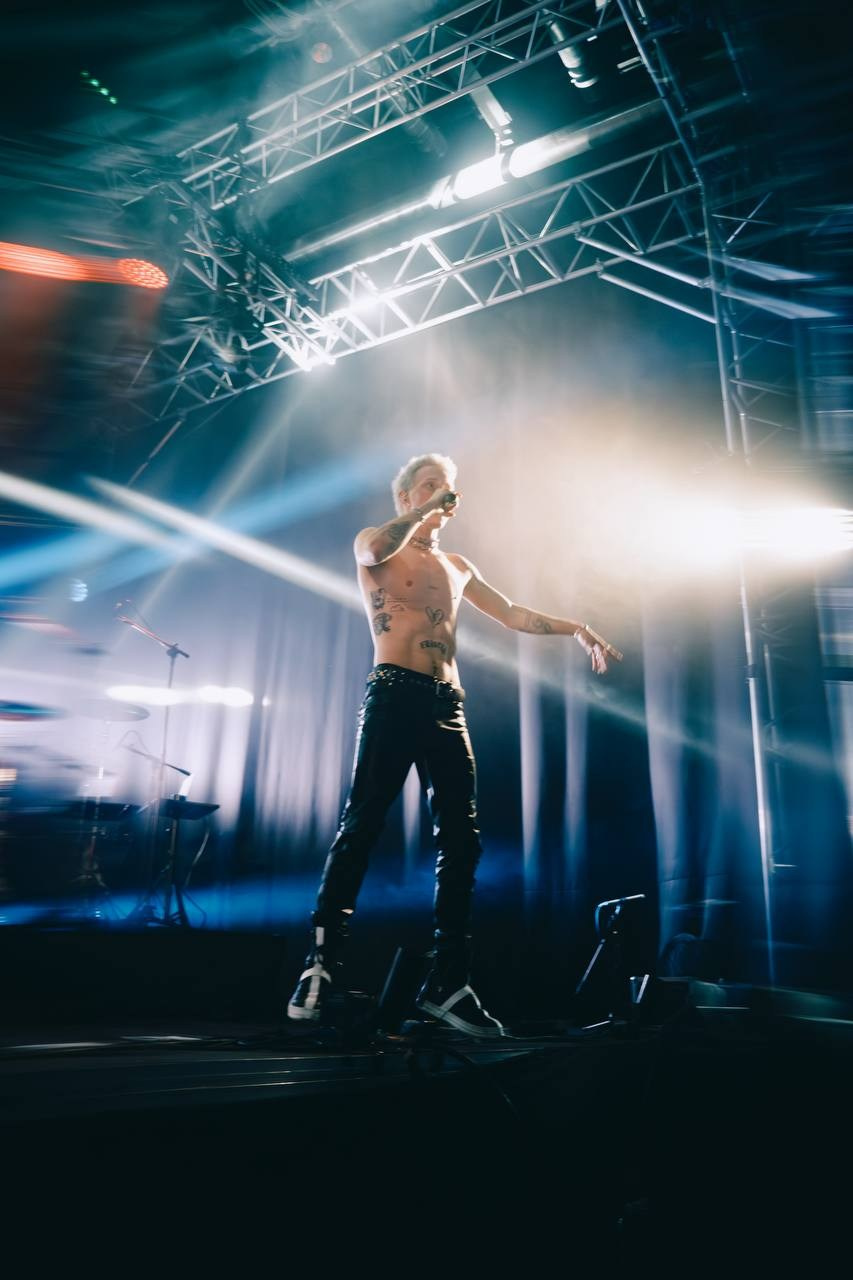 Concerti. Fotografo a Mosca con un’atmosfera notturna di foto