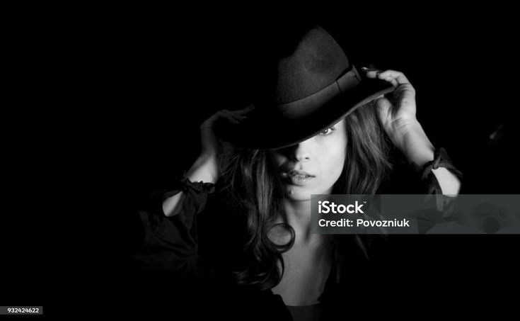 ЧЕРНО-БЕЛЫЙ ПОРТРЕТ