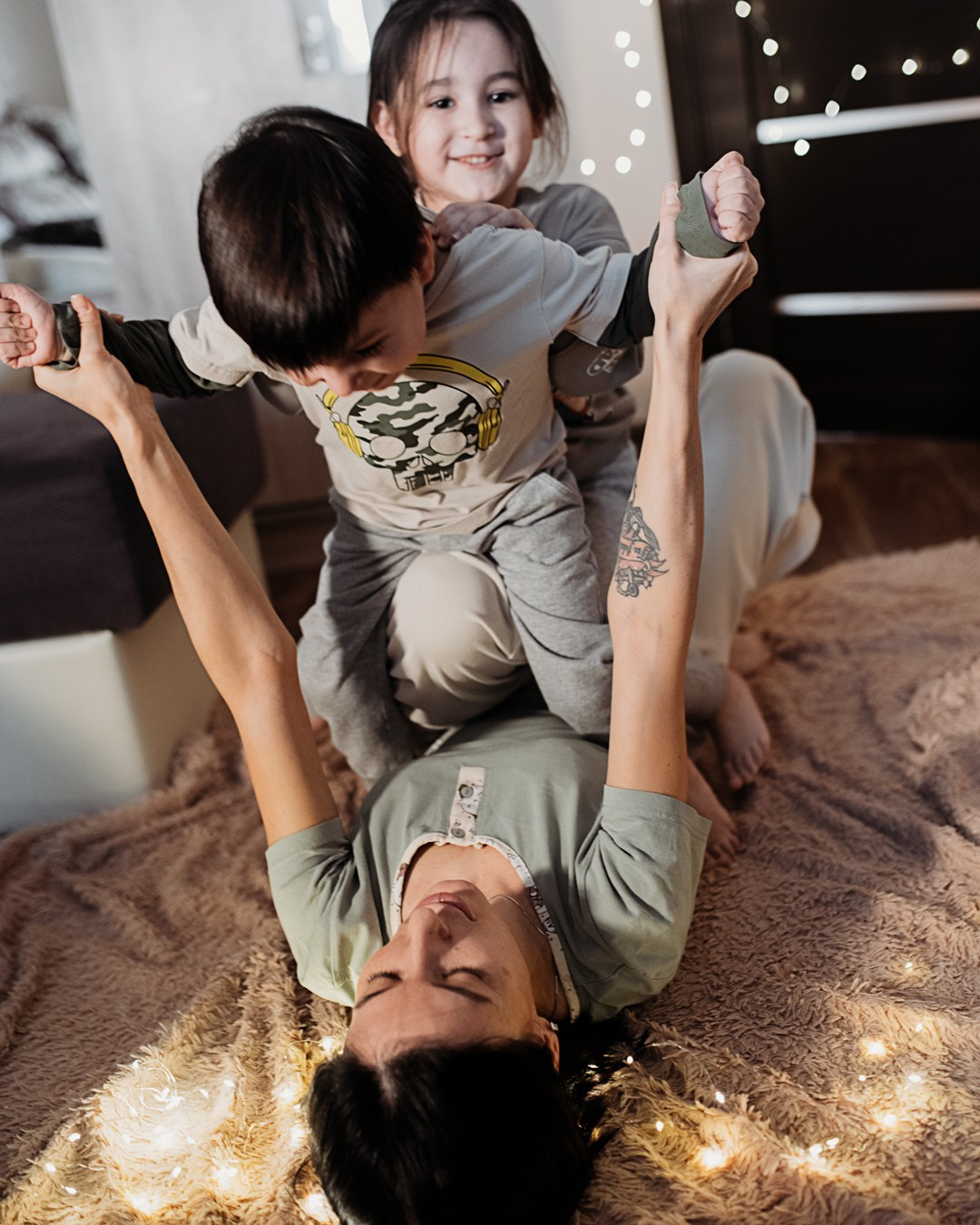 Новогодняя: Рита, Тигран и Регина. Фотограф г. Хабаровск