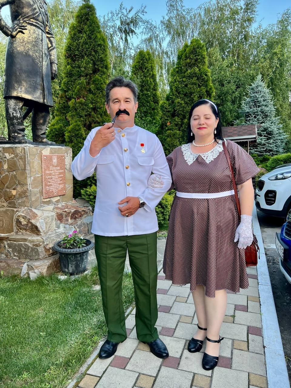 Тематические вечеринки с ведущей Мариной Гребенниковой. Организатор праздников. Ведущая Марина Гребенникова