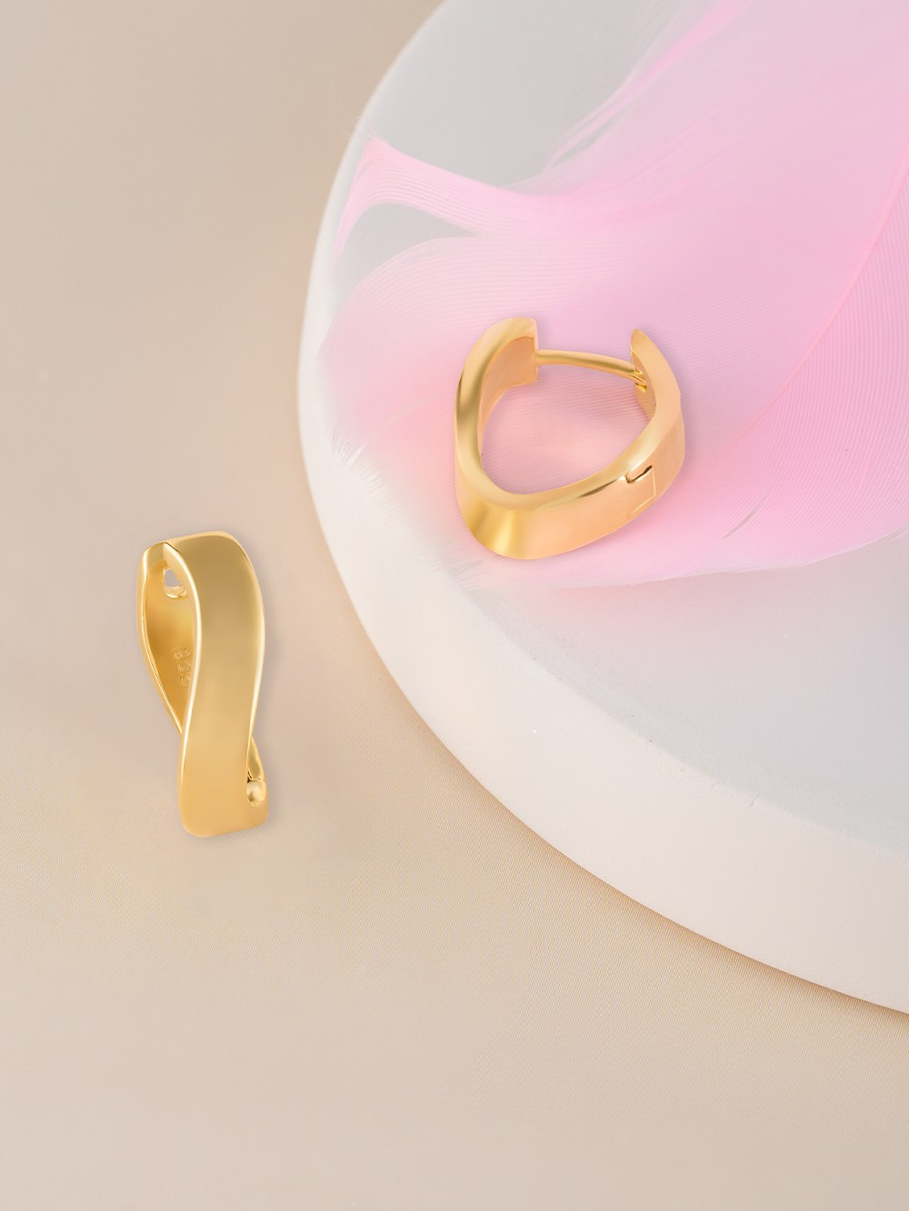 Имиджевая, концептуальная предметная фотосъёмки. Предметный, рекламный, ювелирный фотограф в Москве