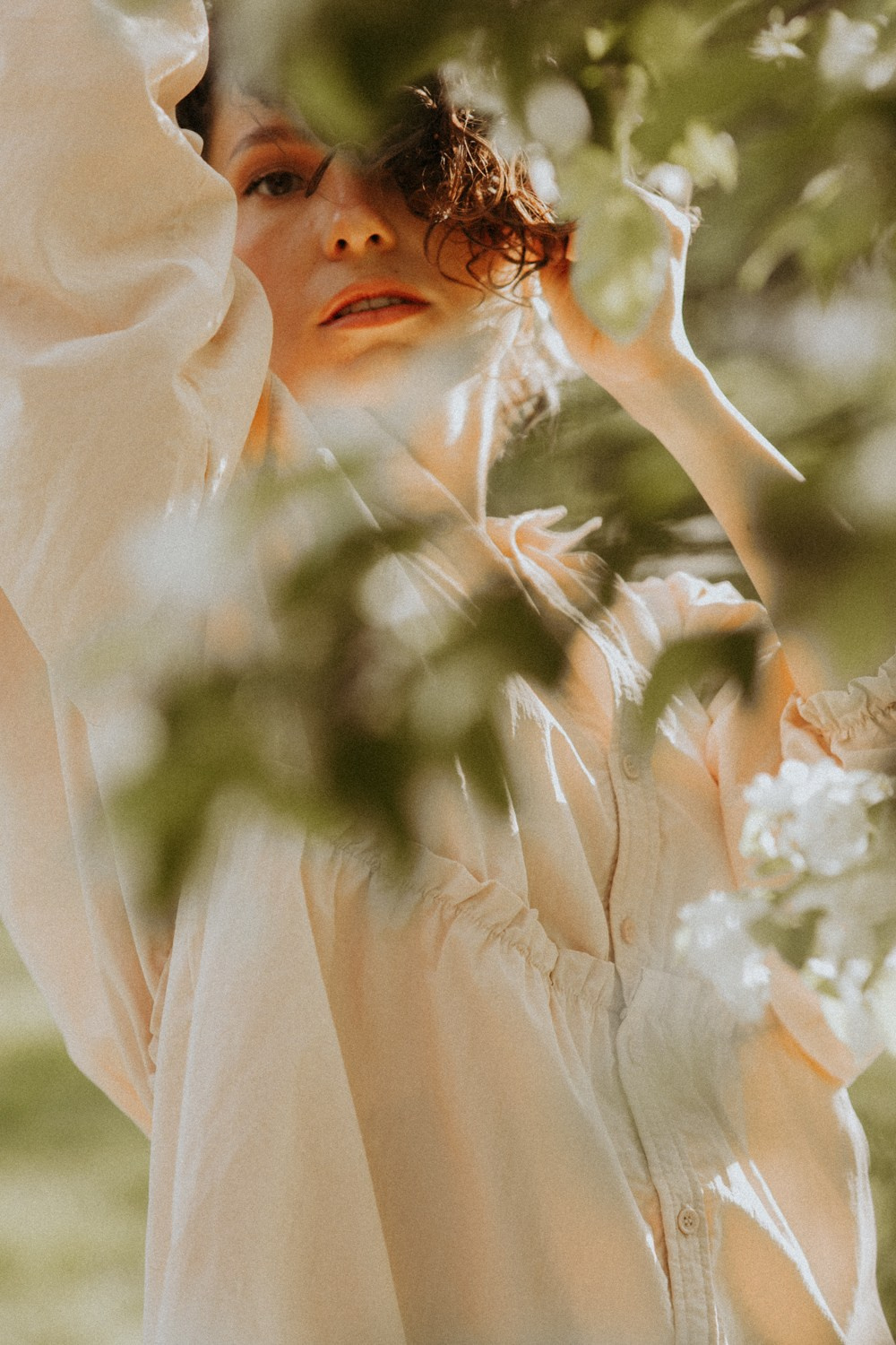 Фотосессия девушки на природе. Свадебный и репортажный фотограф в Ярославле и Санкт-Петербурге Роман Микрюков