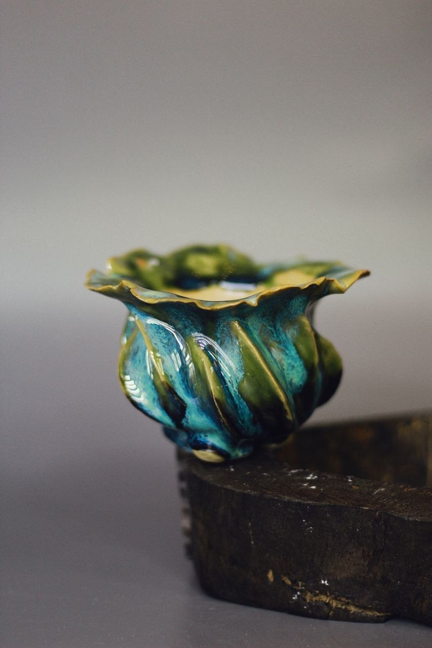 Хочу фиалки. ARGILLA CERAMICS