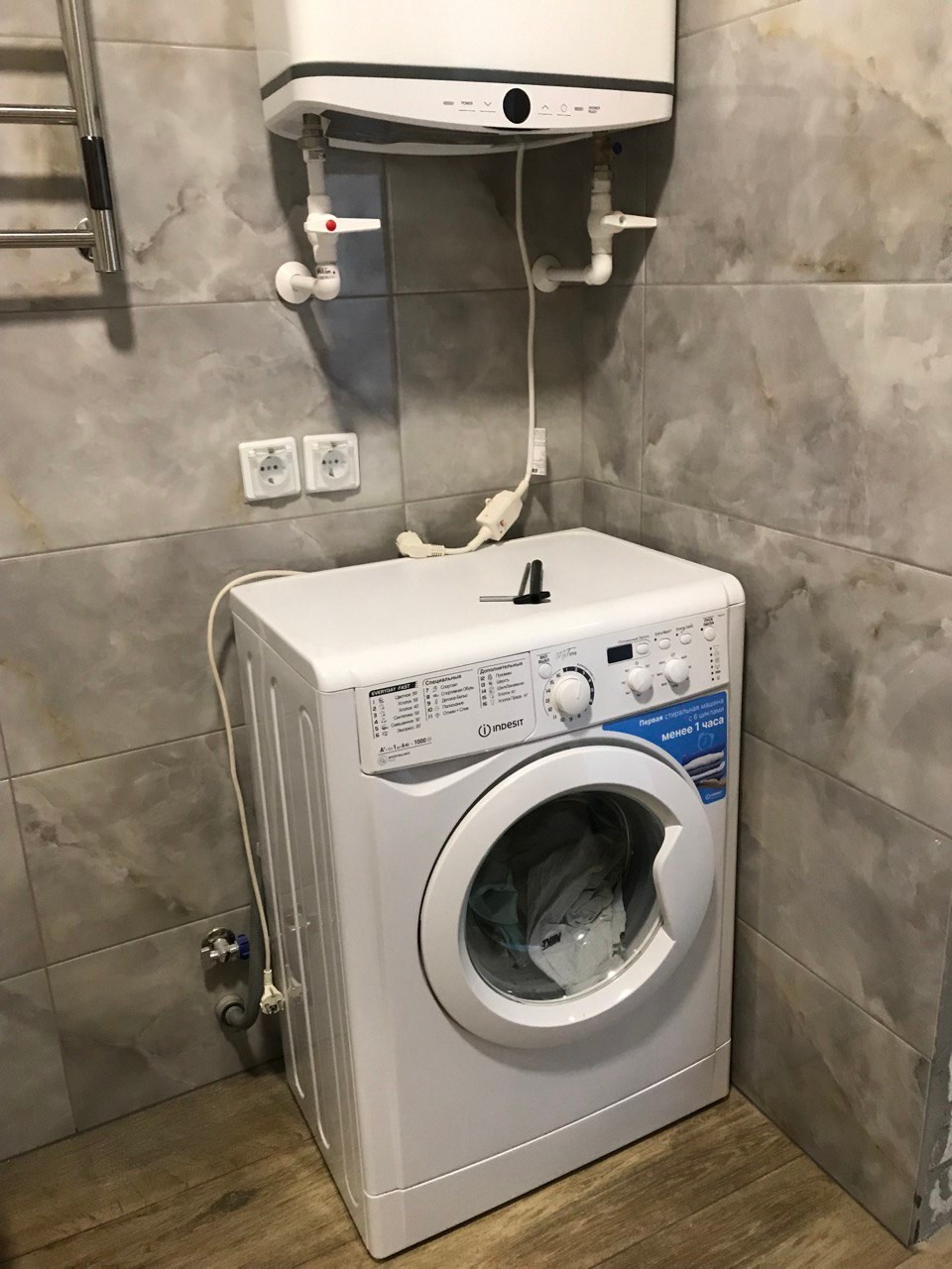 Ванная комната (ул. Хасанова д. 13). Ремонт санузла, туалета, ванной под ключ в Казани. Укладка плитки