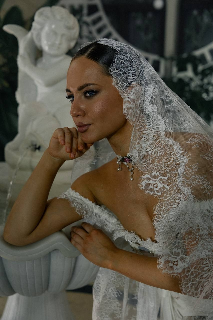 Елена, р-р 42-44, рост 170. KED Production — продакшн из СПб. Создаём фото, видео и контент, который помогает брендам и селлерам продавать больше