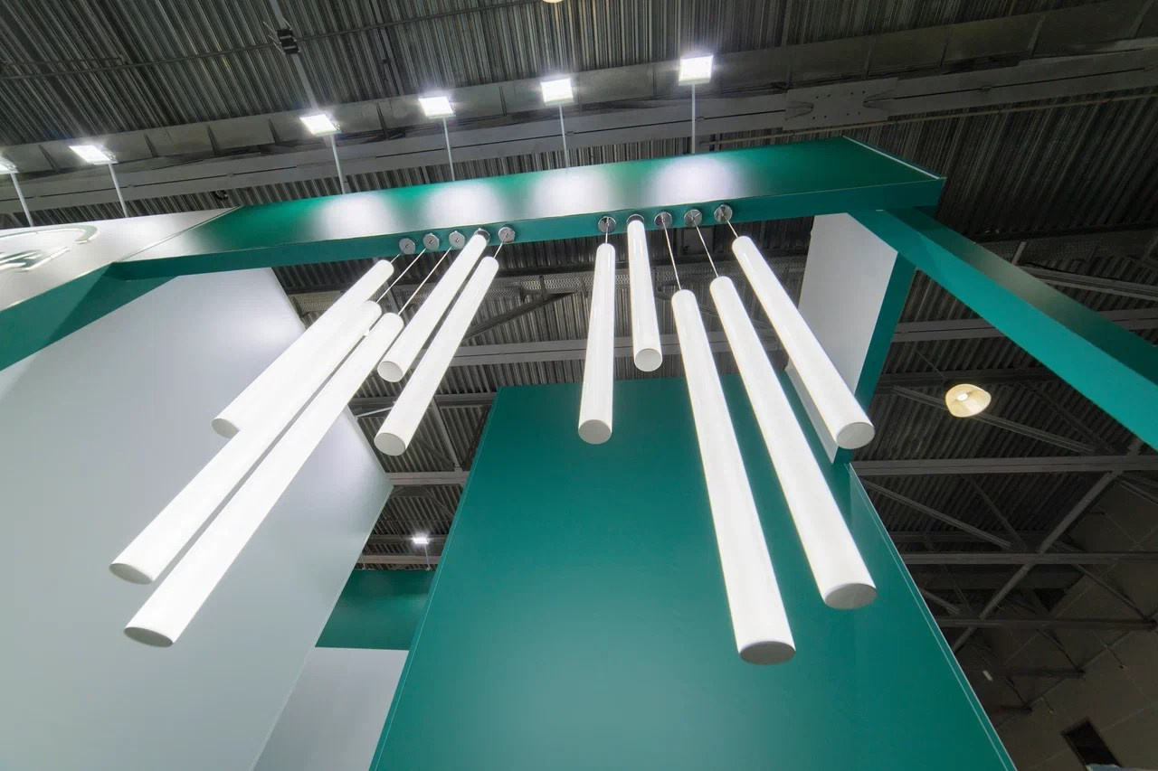 Выставочные стенды. Профессиональный портретный фотограф в Москве Владимир Глаголев