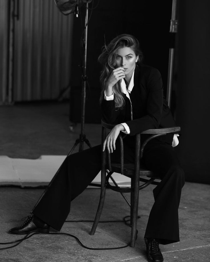 ЧЕРНО-БЕЛЫЙ ПОРТРЕТ