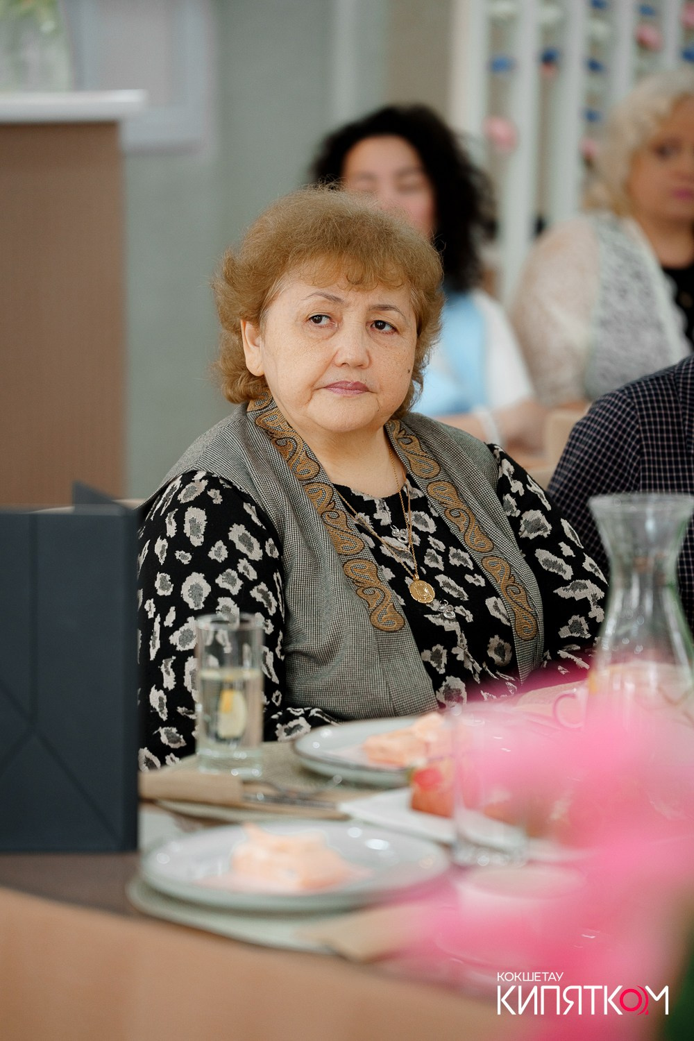 ЦВЕТОЧНЫЙ БРАНЧ. КИПЯТКОМ КОКШЕТАУ