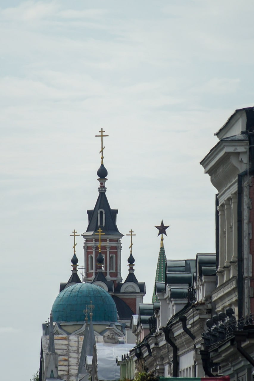 24.08.2024 // Фотопрогулка с Гагиком Егиазаряном. Фотовыставки serebro.gallery, в которых автором можешь стать ты! | Москва