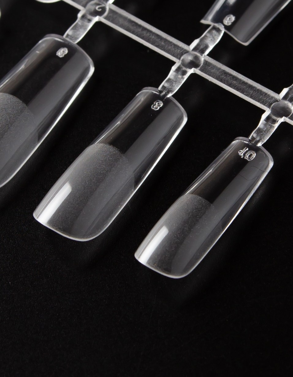 Типсы на чёрном. Александр Стряпунин — предметный фотограф в Улан-Удэ