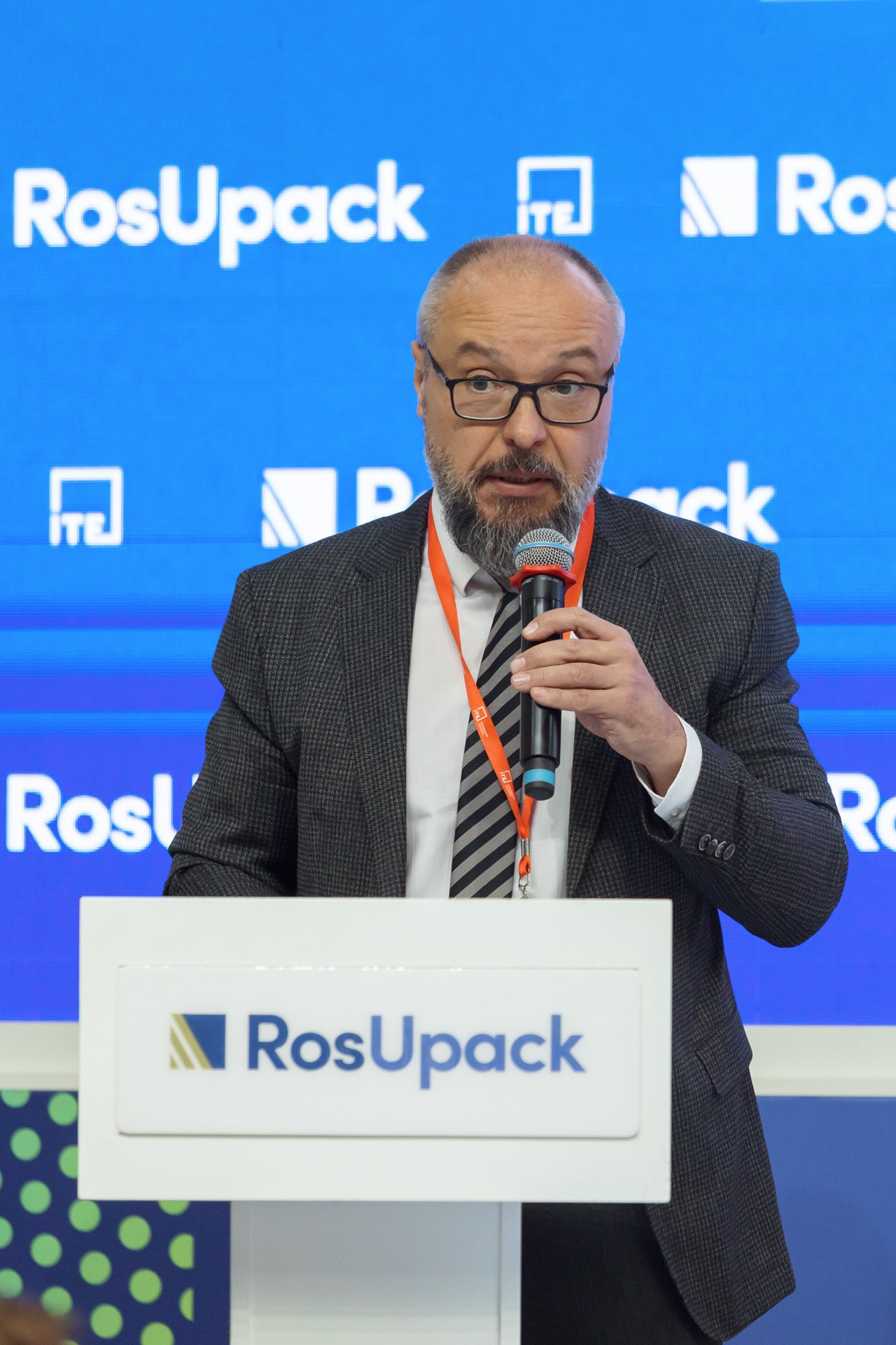 Деловое. Фотограф событий, Максим Романенко