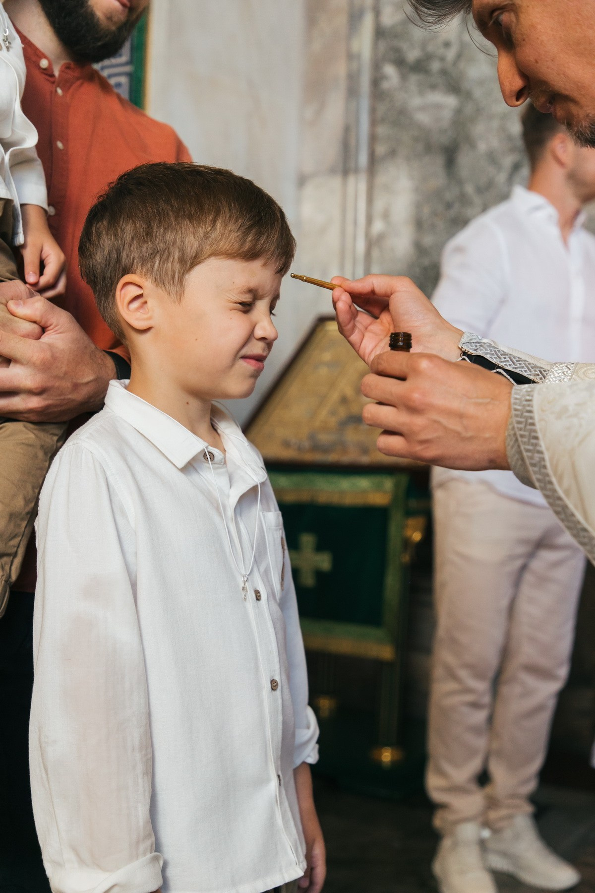 Индивидуальное крещение в Исаакиевском соборе двух братишек. Фотограф крещение венчание в Петербурге! Помогает подобрать храм и посоветовал душевного батюшку в СПб