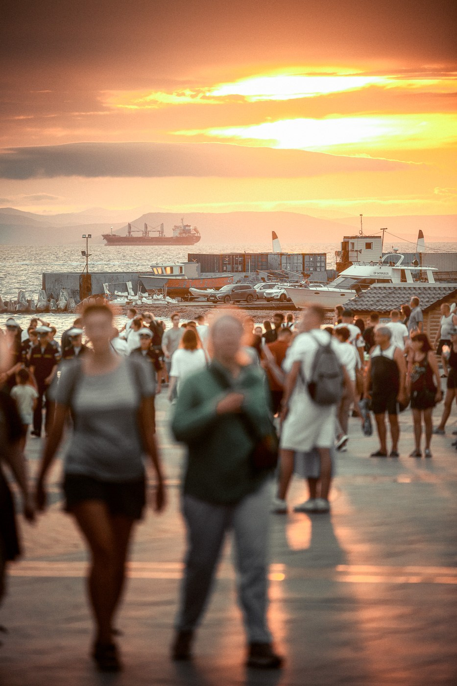 Уличная фотография. Андрей Кровлин — фотограф в Славянке