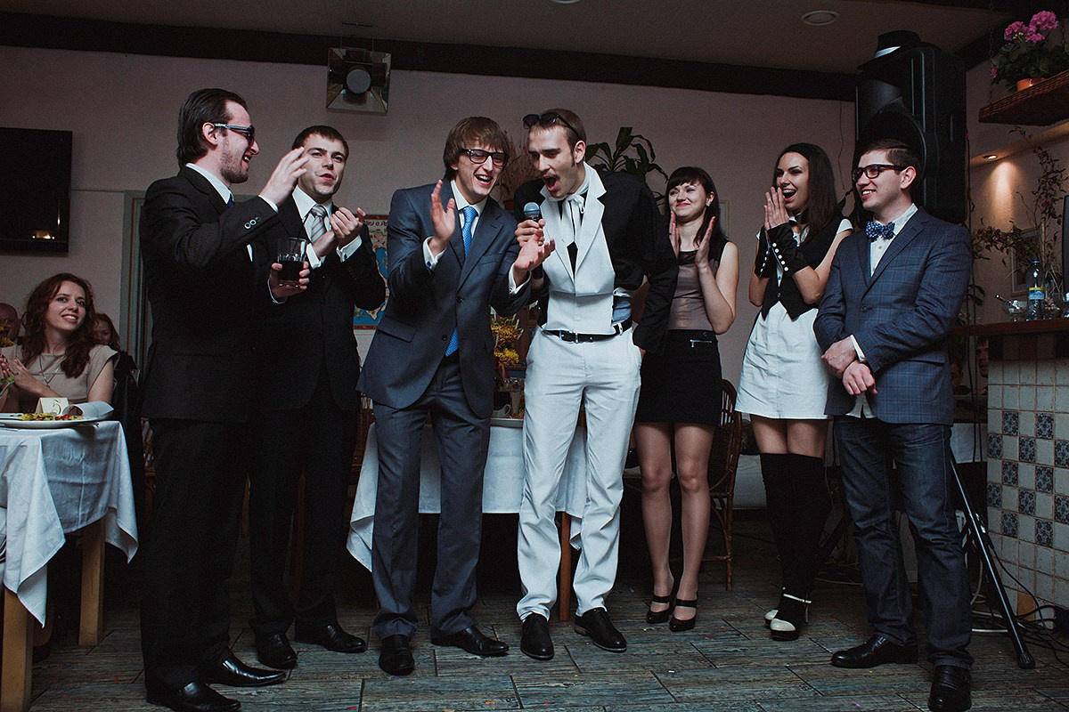 Свадебная прогулка Алекса и Даши. Фотограф крещение венчание в Петербурге! Помогает подобрать храм и посоветовал душевного батюшку в СПб