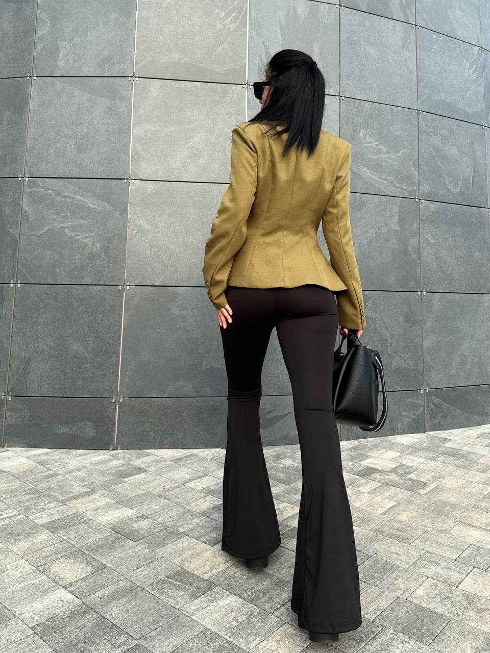 Елизавета К Размер S-М, Рост 169, Парраметры 89/71/100. LUNAPRO Дом стильных, сборных и индивидуальных съемок для брендов