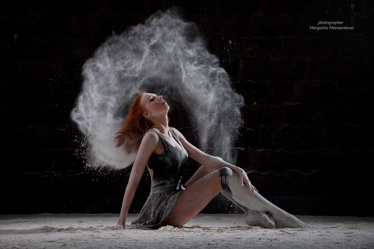 Съёмка с мукой 3. Женский фотограф Крещение Венчание Москва Брянск