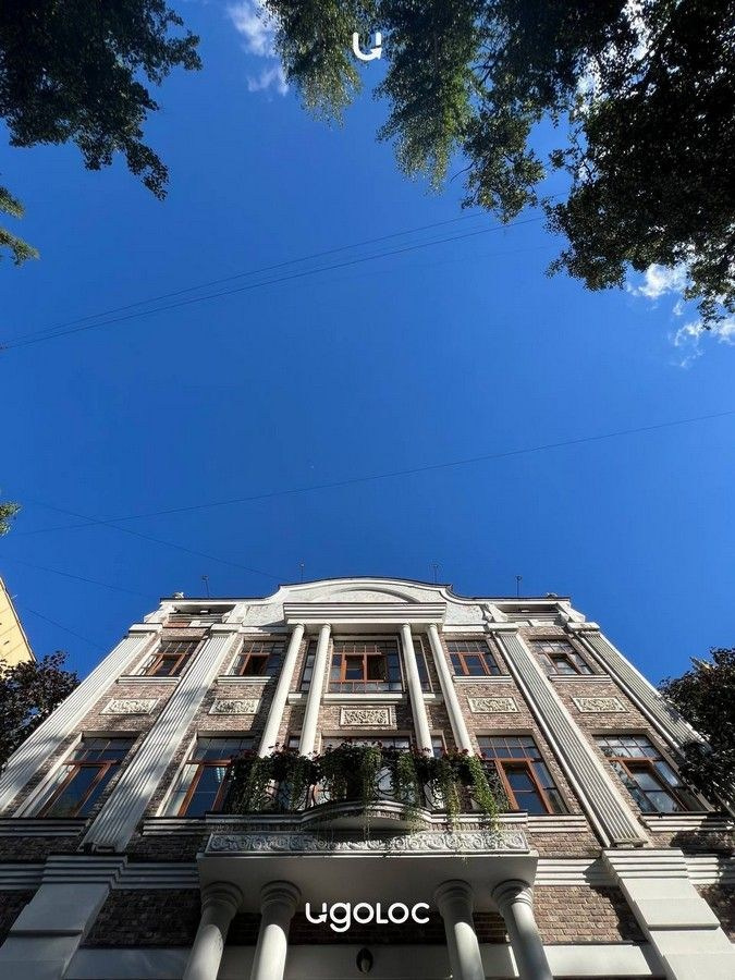 Фотосессия на улице — архитектура разных эпох Москвы