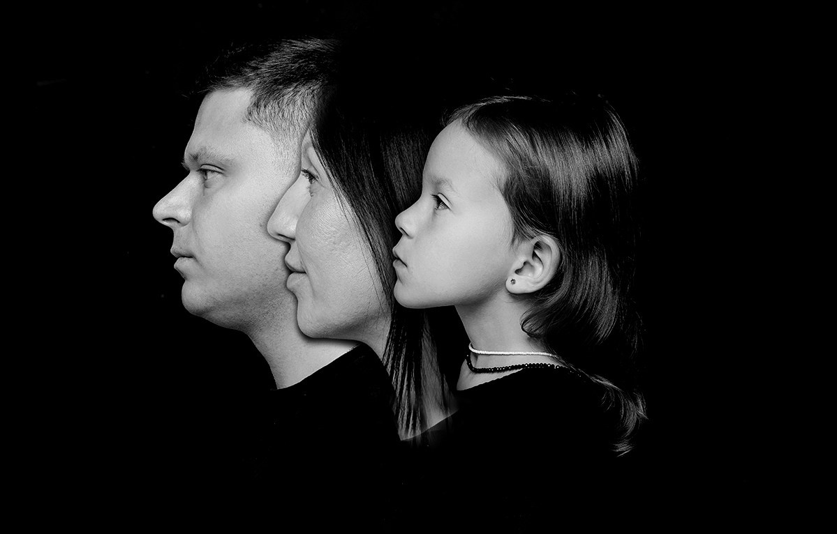 Семейная фотосессия в фотостудии. Свадебный и семейный фотограф Ибрагимова Мария из Екатеринбурга