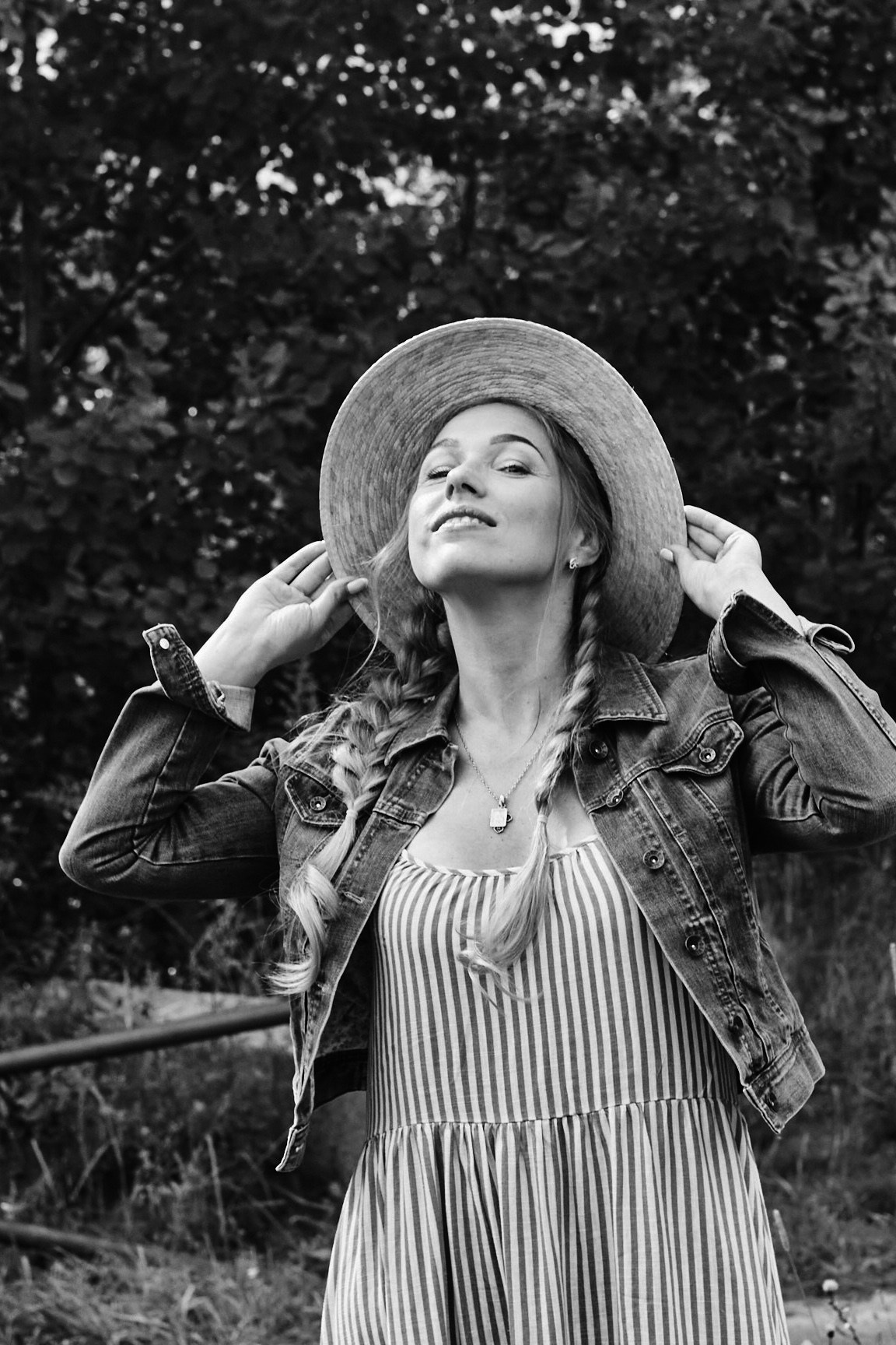 Семейная съёмка на старой Мельнице. Свадебный, семейный и контент фотограф в Санкт- Петербурге Елена Грие