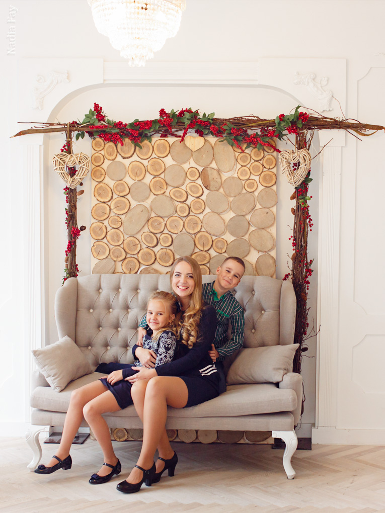 Леночка с сыночком и племяшкой. Nadia Fay