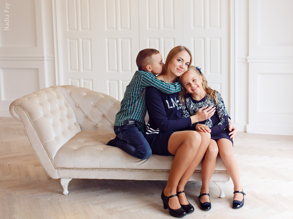Леночка с сыночком и племяшкой. Nadia Fay