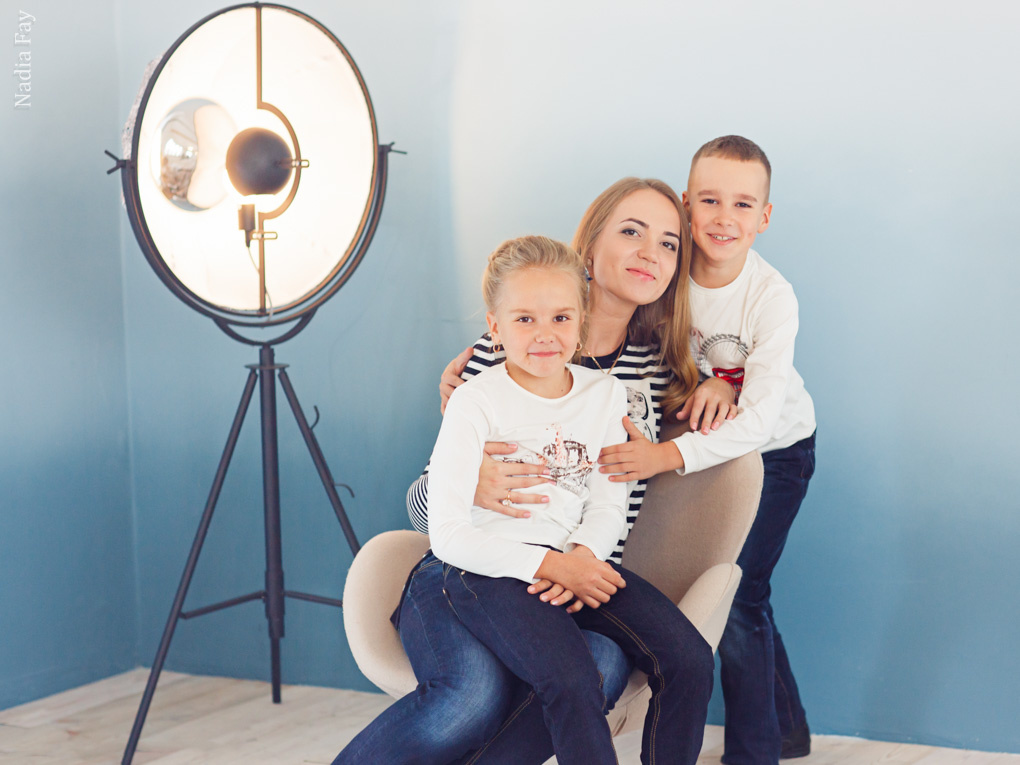 Леночка с сыночком и племяшкой. Nadia Fay