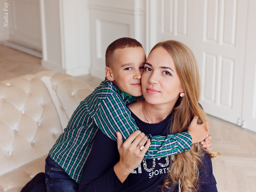 Леночка с сыночком и племяшкой. Nadia Fay