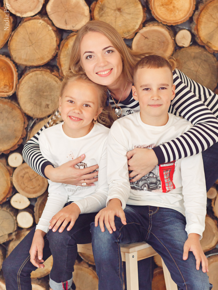 Леночка с сыночком и племяшкой. Nadia Fay