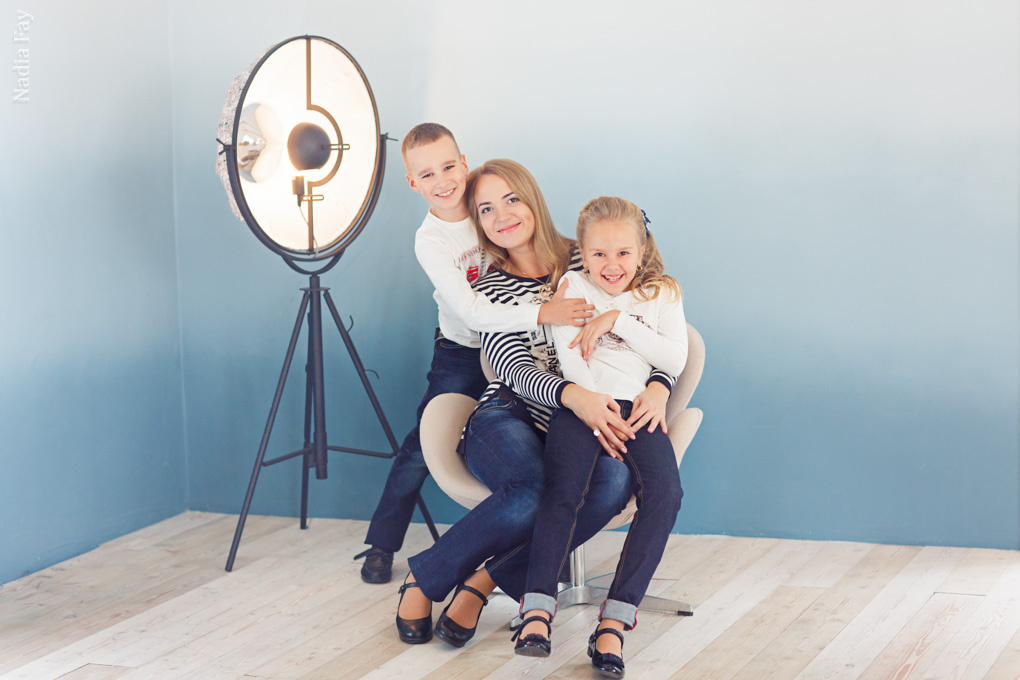 Леночка с сыночком и племяшкой. Nadia Fay