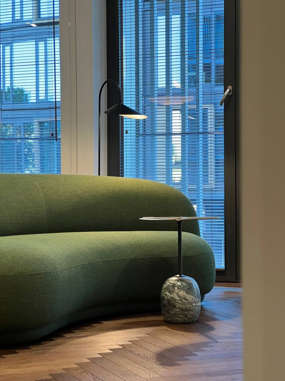 Реализация Zajęcia. MIRRO STUDIO Дизайн интерьера и реализация под ключ Варшава