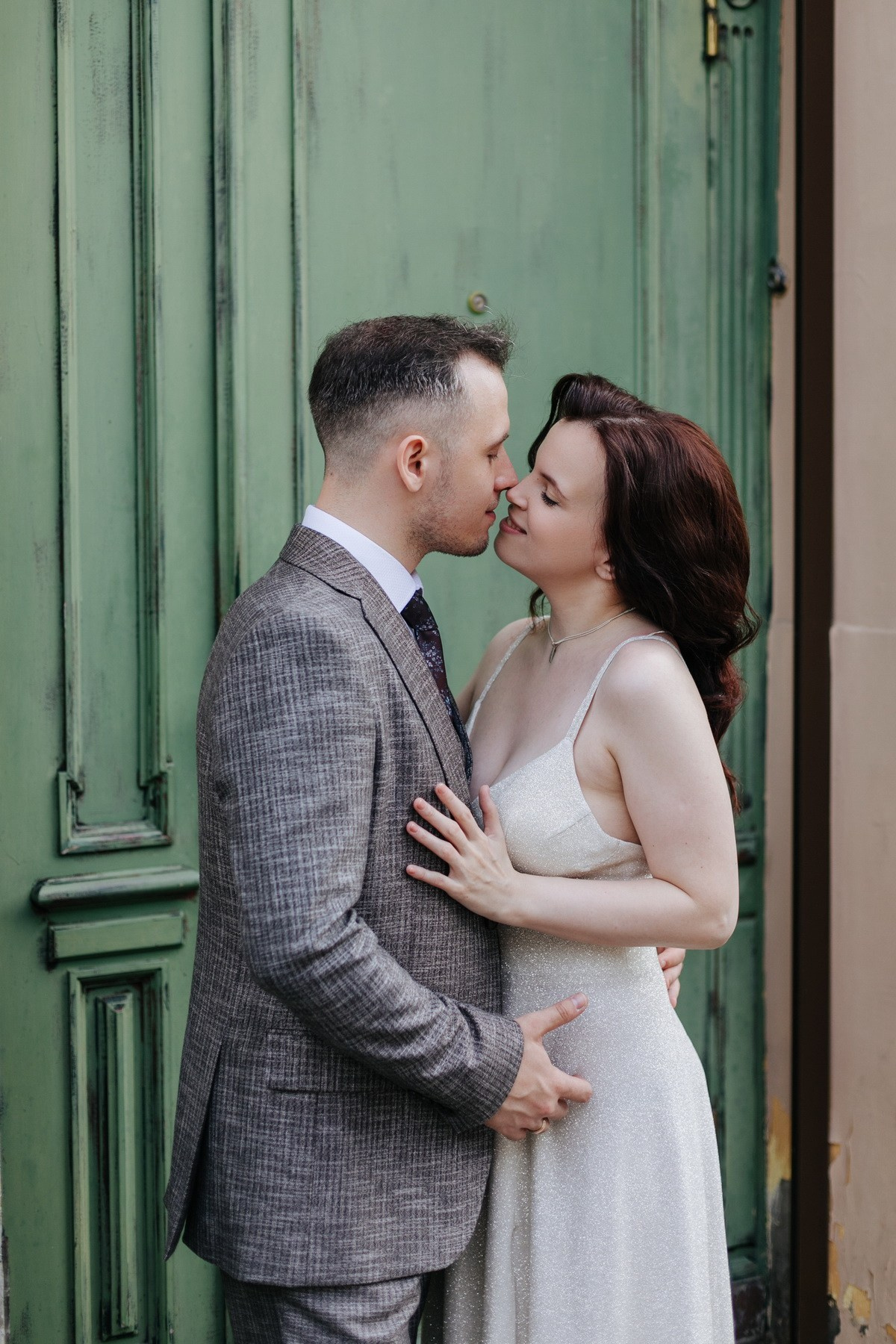 Свадебная прогулка в СПб, фотограф Денис Дорфф. Фотограф крещение венчание в Петербурге! Помогает подобрать храм и посоветовал душевного батюшку в СПб