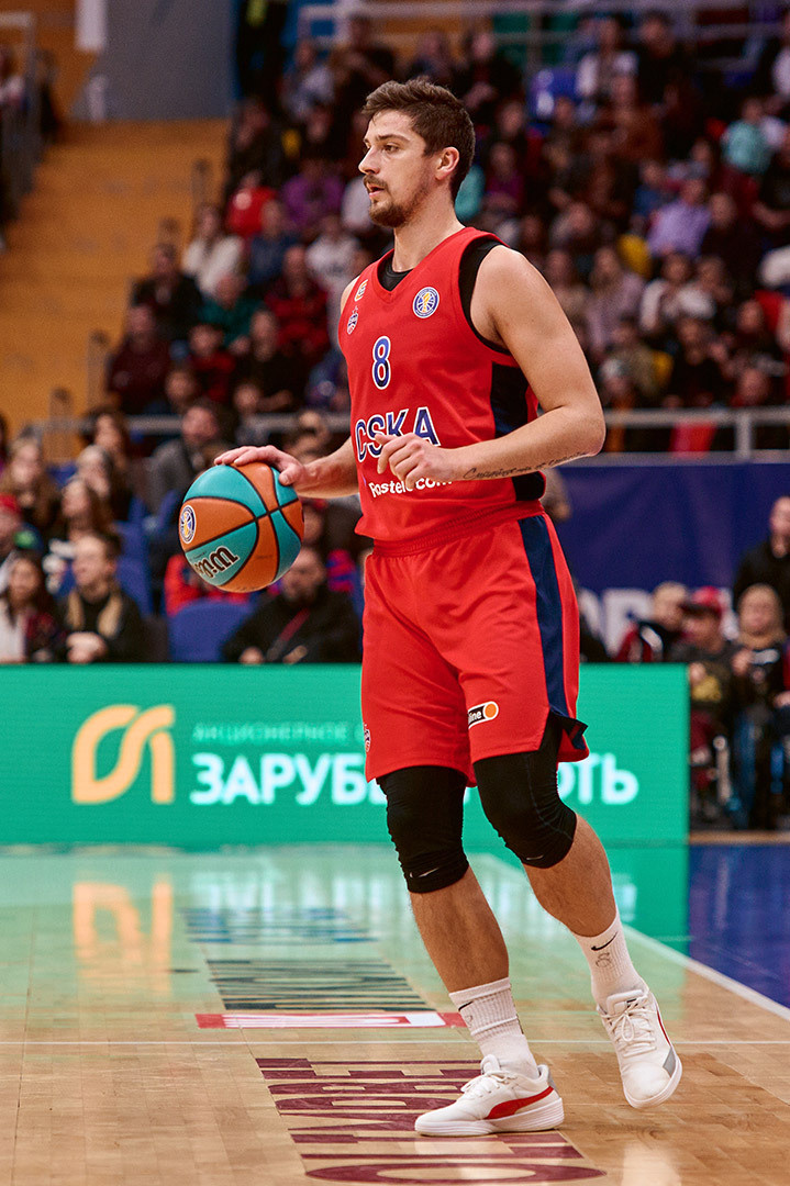 Баскетбольный матч ЦСКА-Зенит, репортаж, портрет игрока ЦСКА