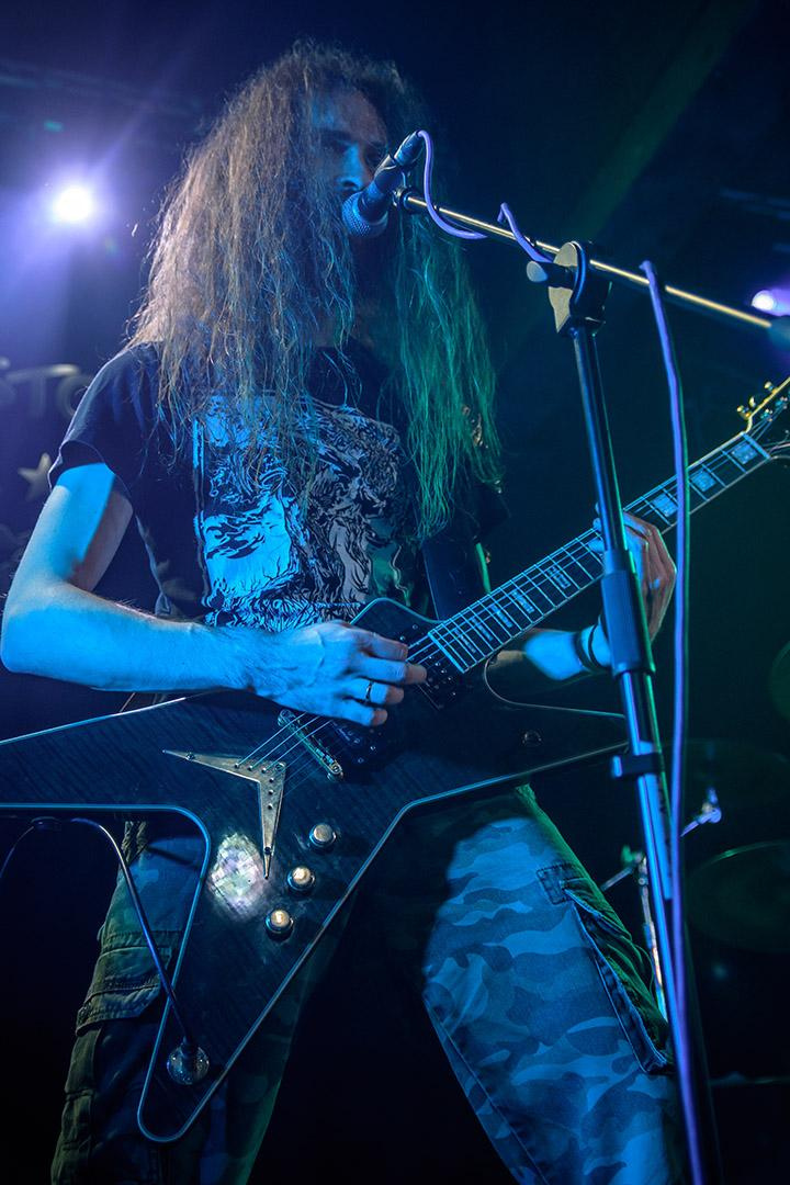 рок концерт, ритм гитарист fangorn